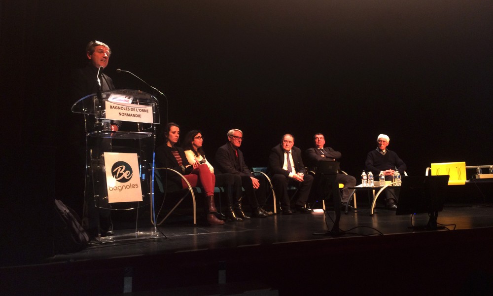 Réunion public de présentation du projet de requalification du quartier de la Gare à Bagnoles de L'orne