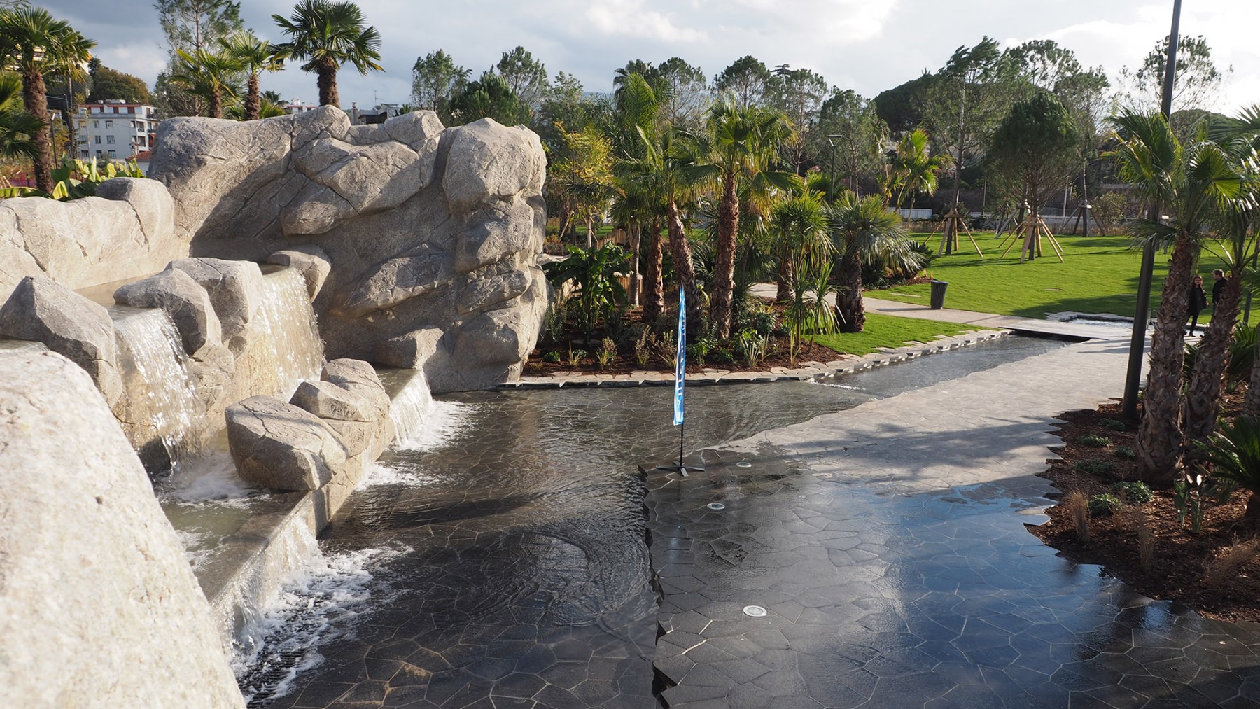 Parc du Ray - Nice - La fontaine et son ruban d