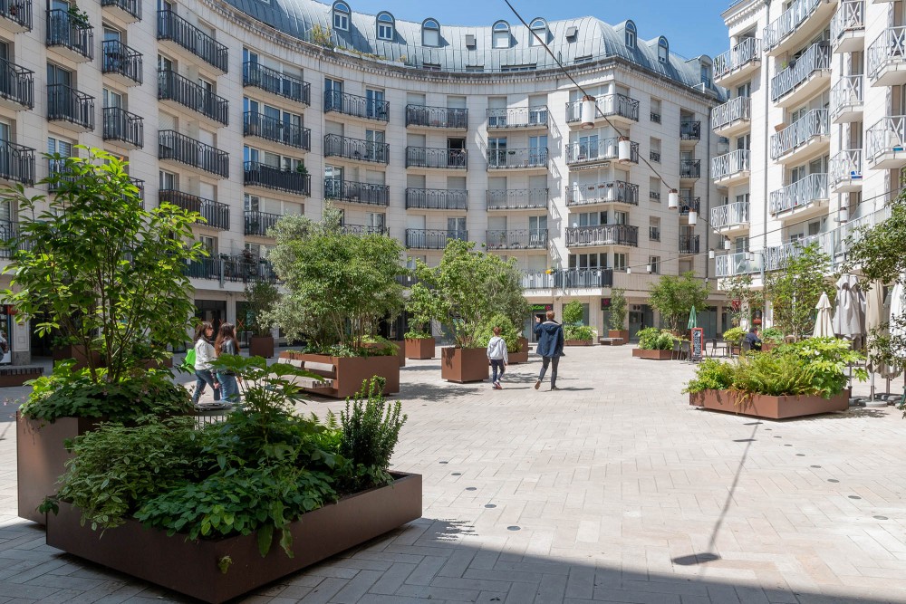 La place Théophile Gautier et sa configuration modulable